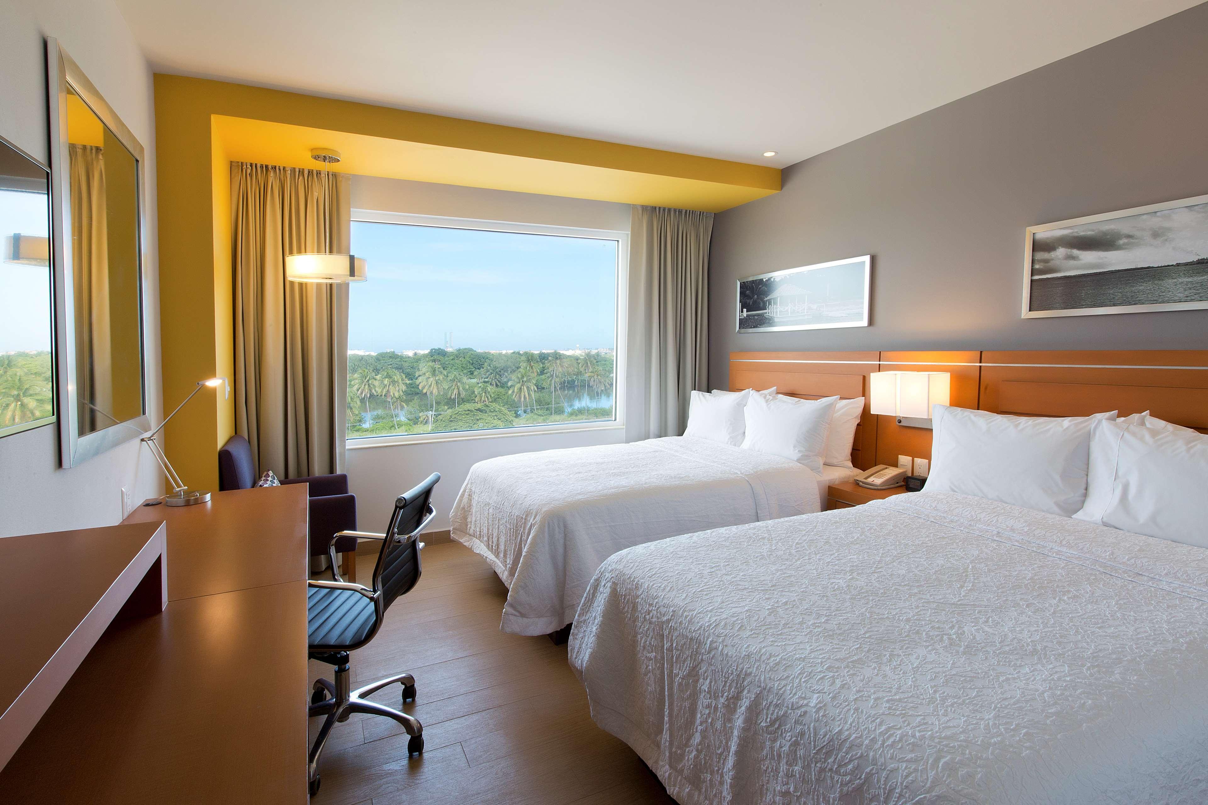 Hampton Inn & Suites By Hilton Paraíso Zewnętrze zdjęcie