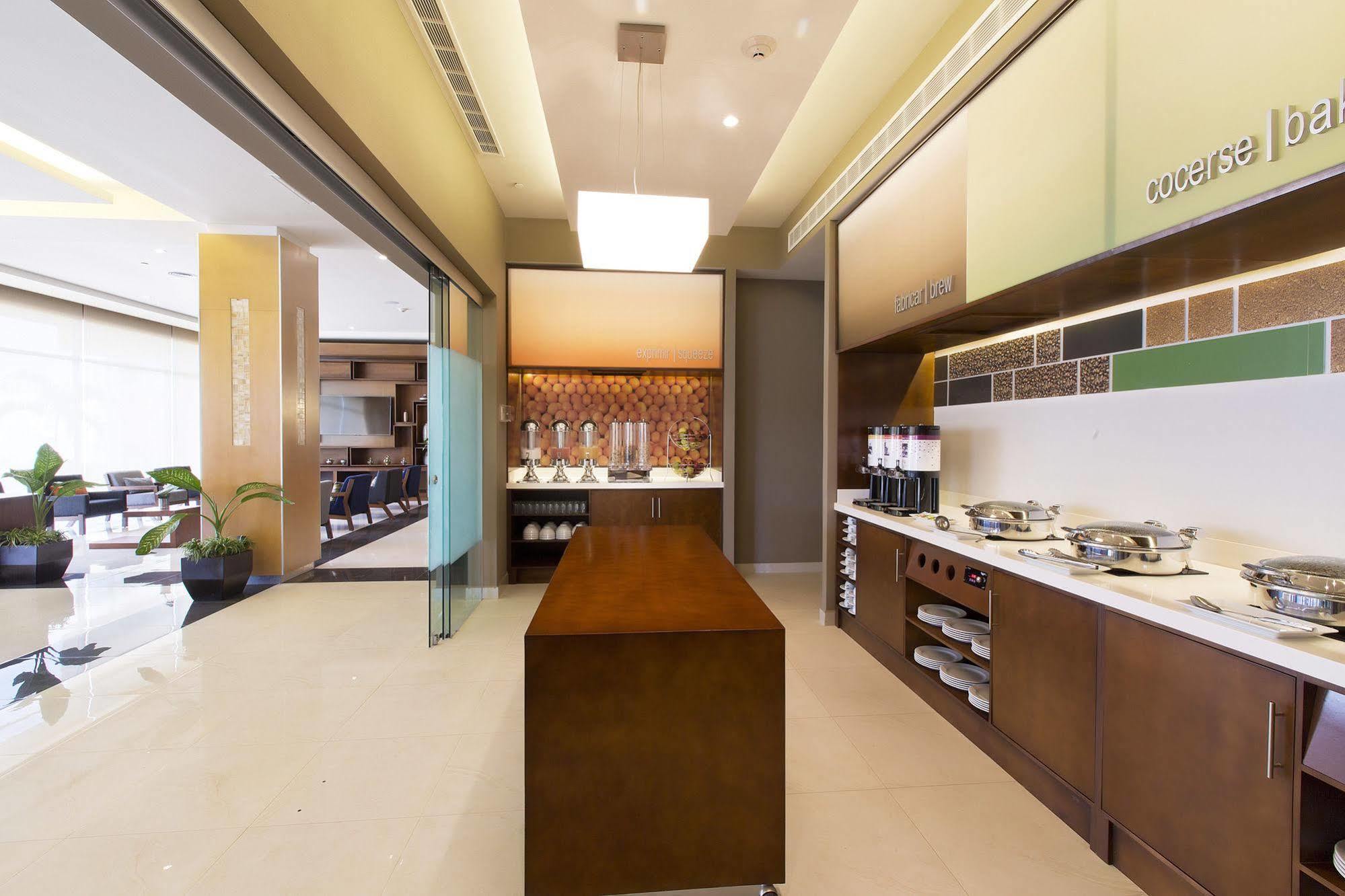 Hampton Inn & Suites By Hilton Paraíso Zewnętrze zdjęcie
